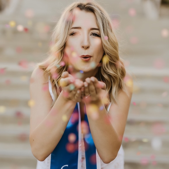 Meet your Posher, Sara - Picture 2 of 4